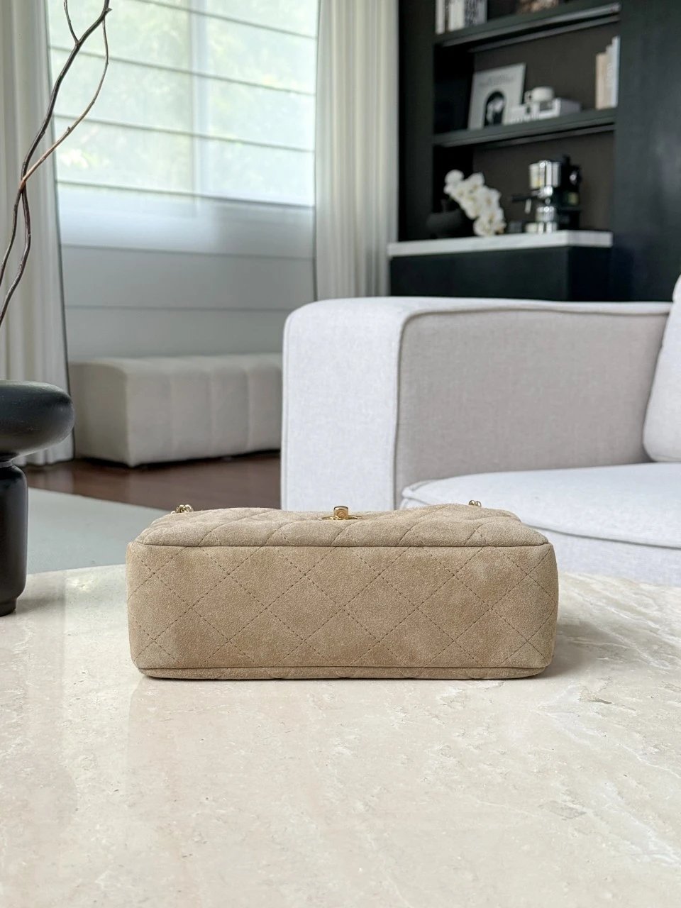 CHANEL sac caméra Veau velours - image 5