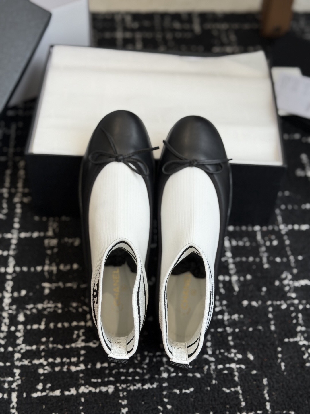 CHANEL Sneakers Lambskin & Knit - image 7
