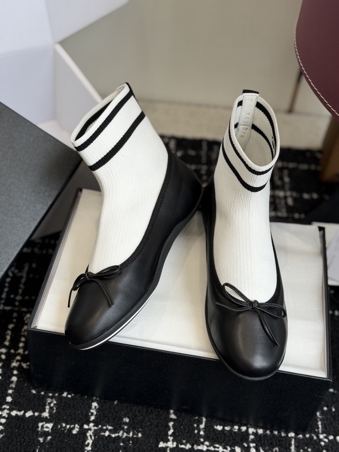CHANEL Sneakers Lambskin & Knit - image 4