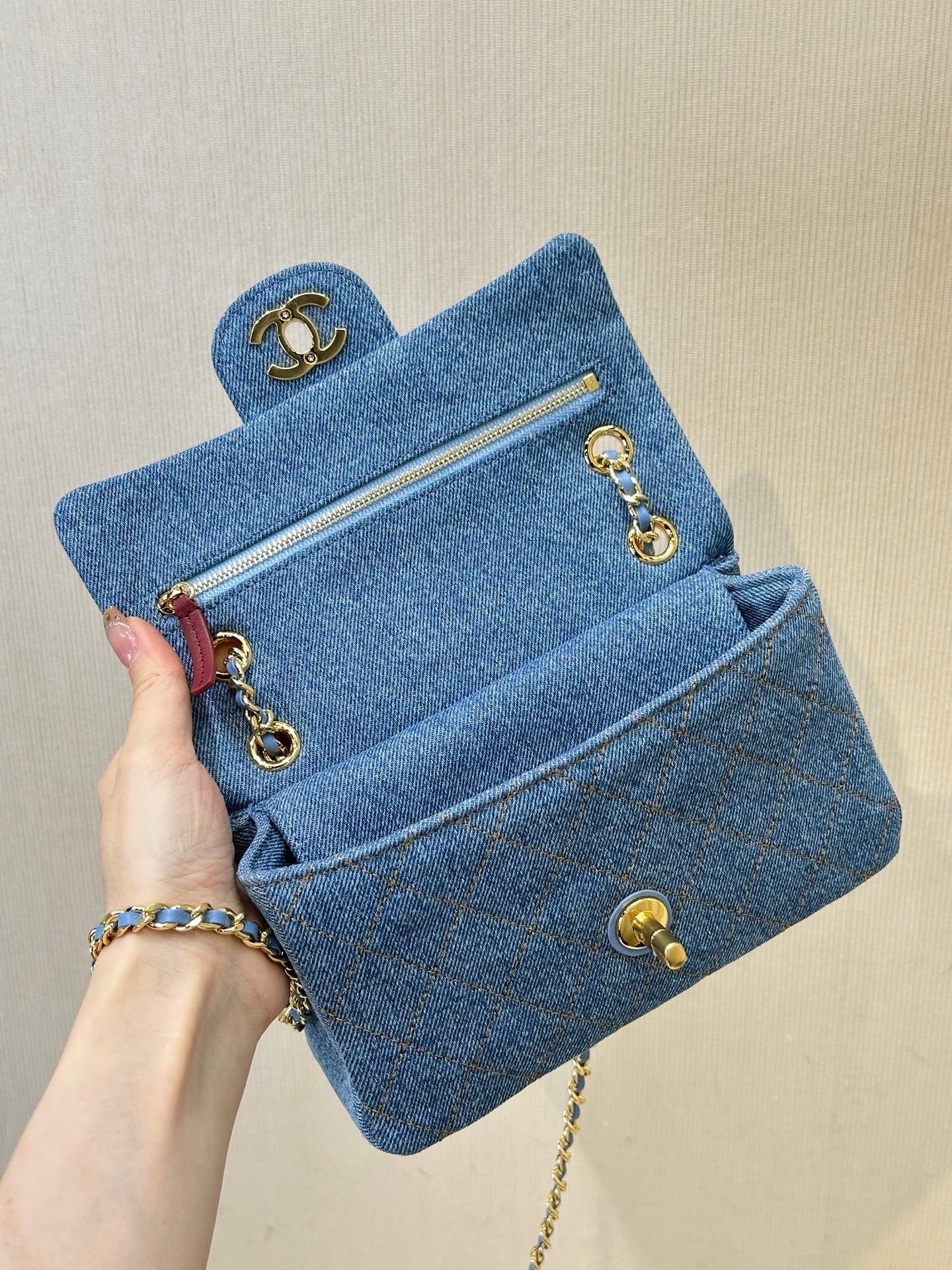 CHANEL MINI Flap Denim - image 6