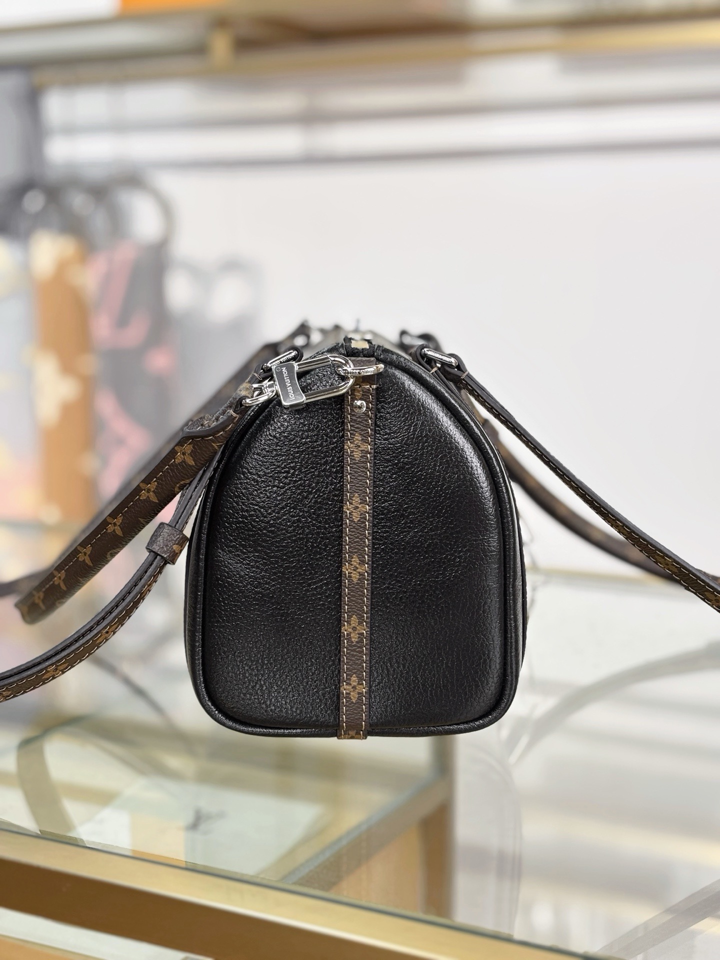 LV Express Small M27920 - image 4
