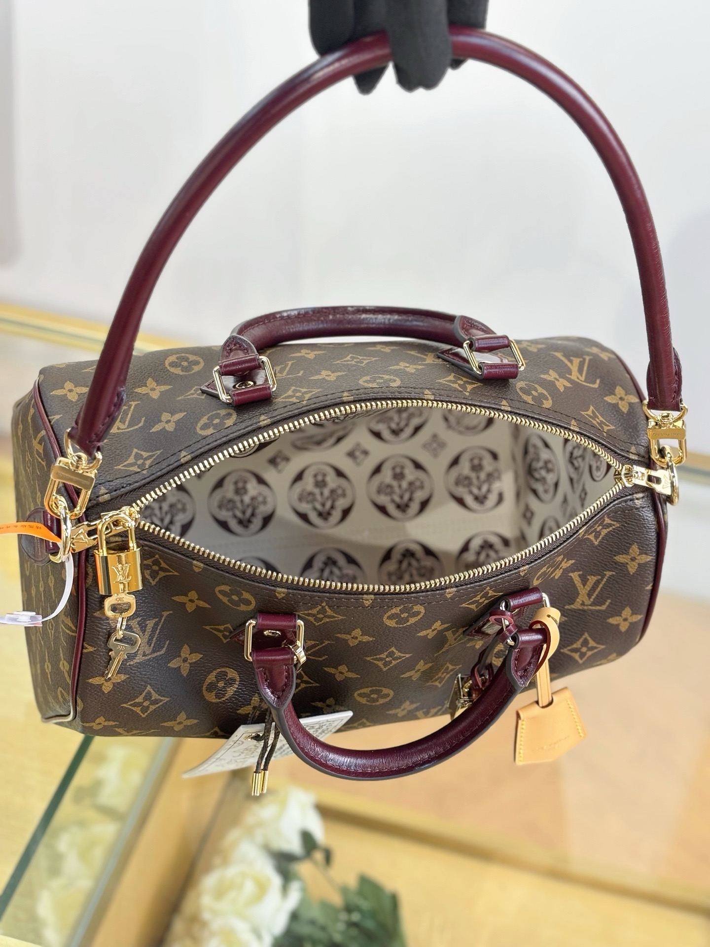 LV Speedy Soft 30 M28379 - image 7