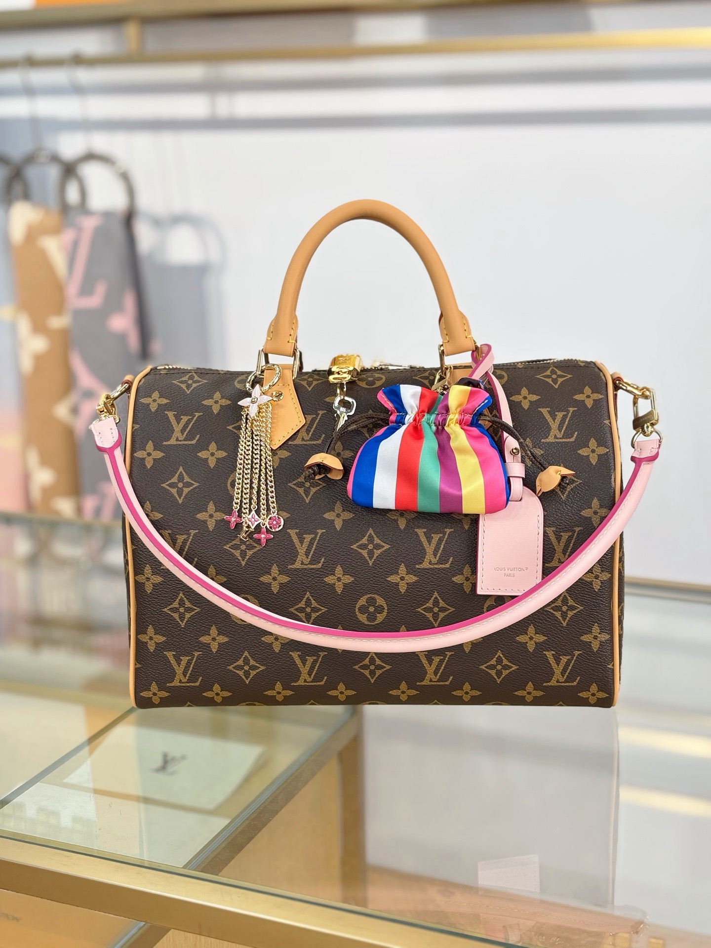 LV Speedy Soft 30 M26498 - image 2