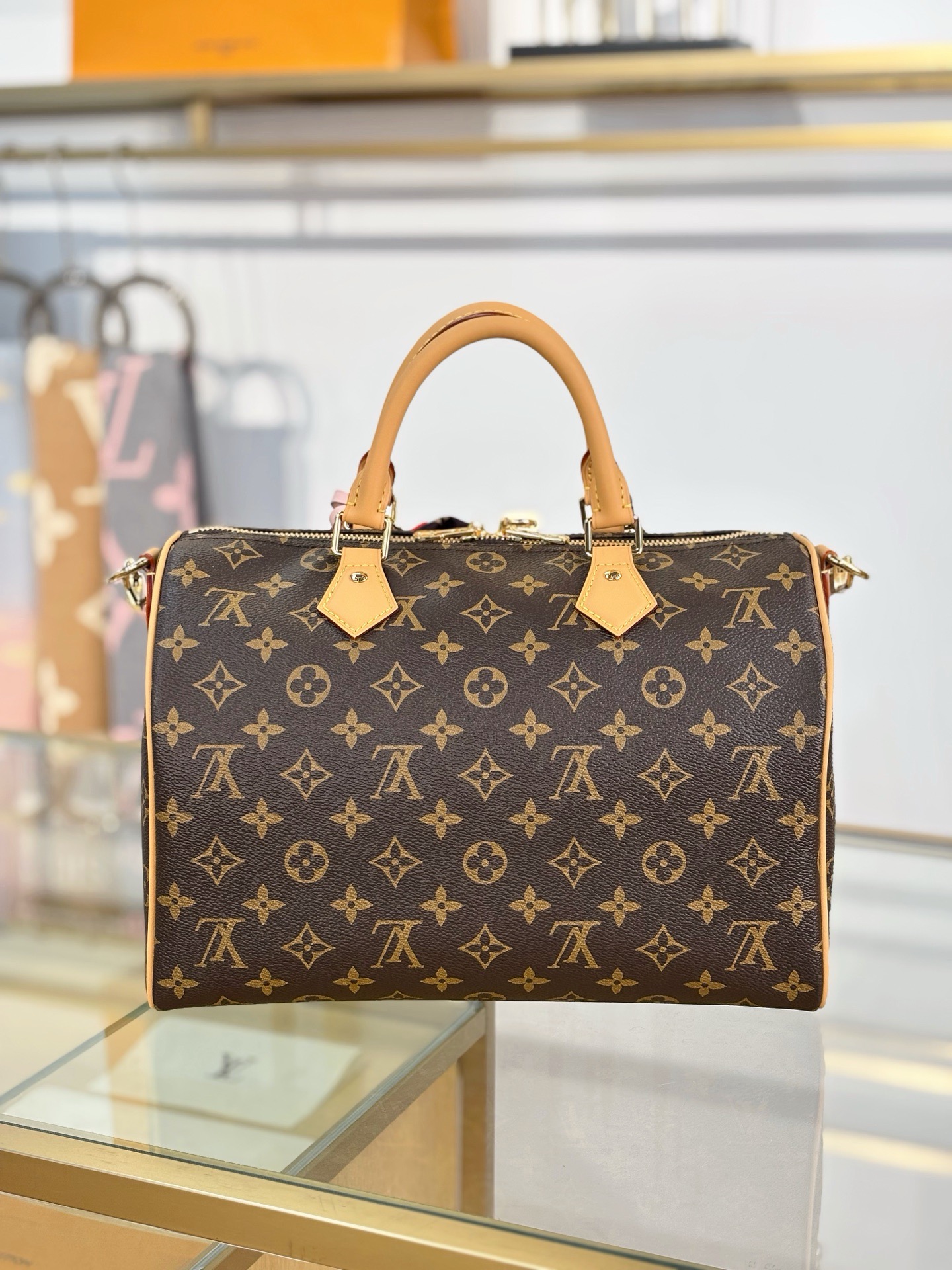 LV Speedy Soft 30 M26498 - image 3