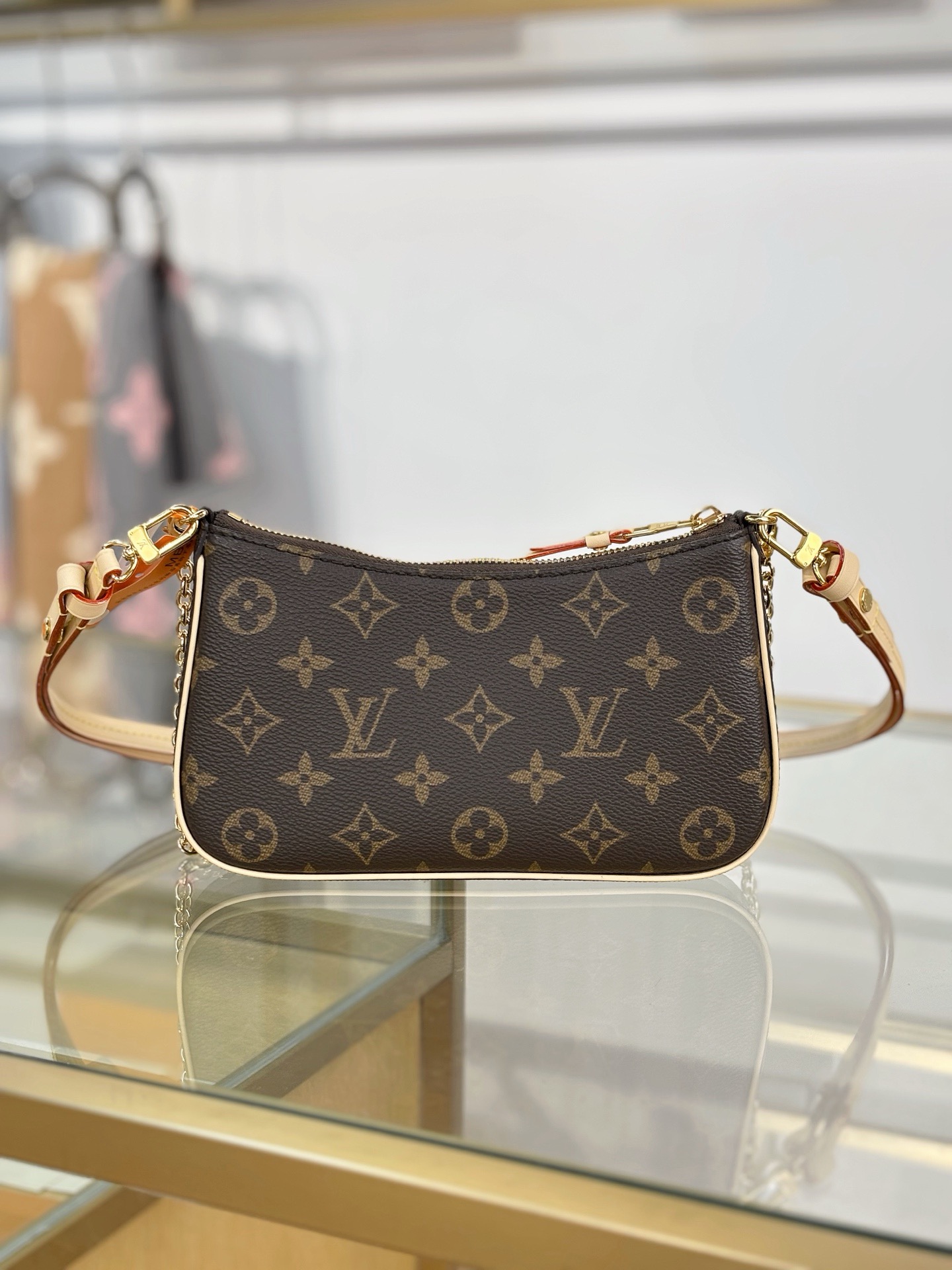 LV Easy Pouch On Strap M80439 - image 3