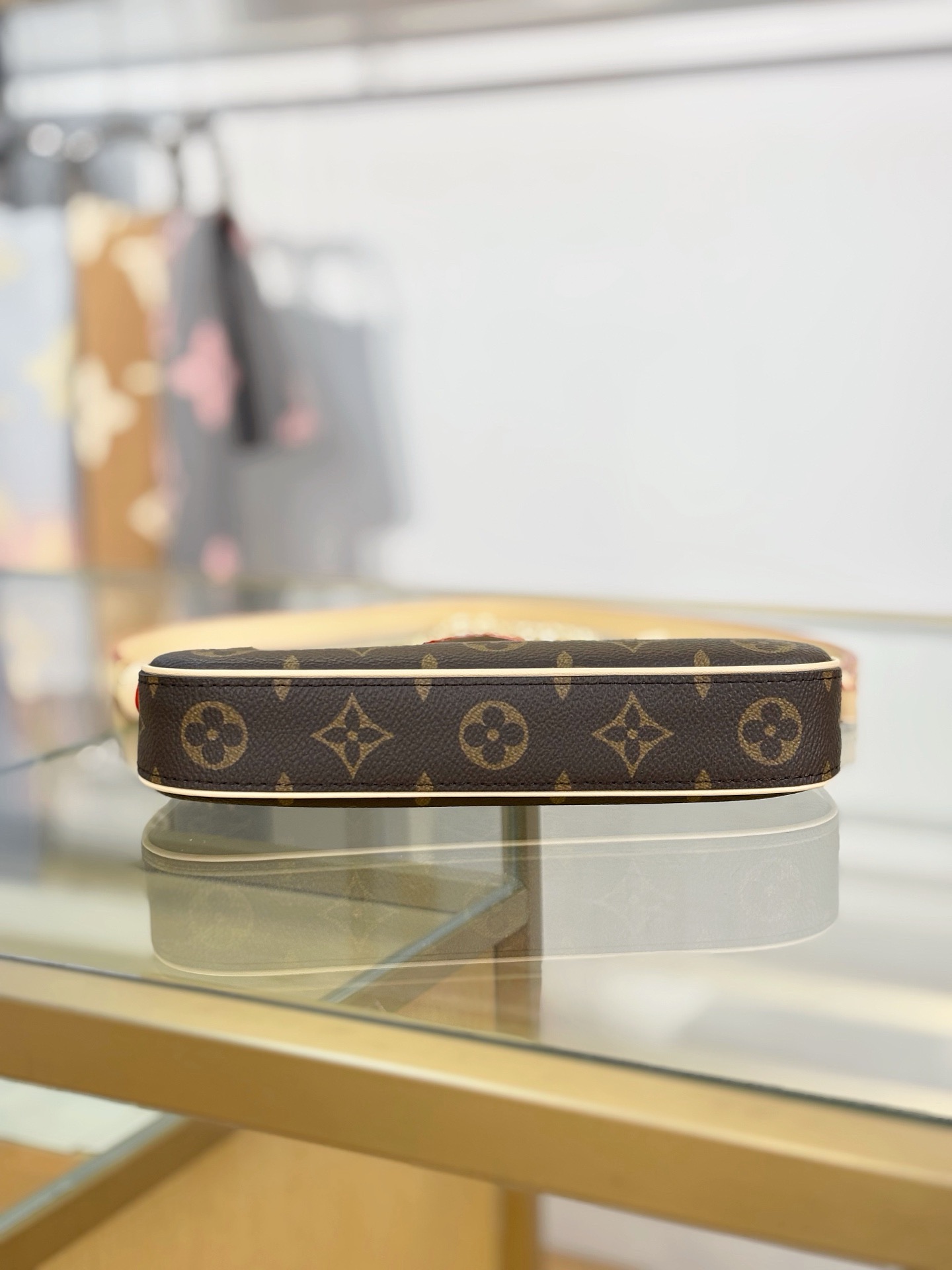LV Easy Pouch On Strap M80439 - image 5