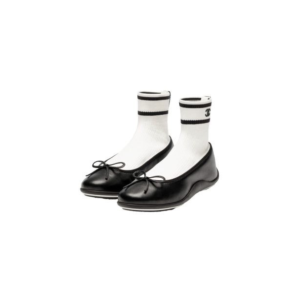 CHANEL Sneakers Lambskin & Knit